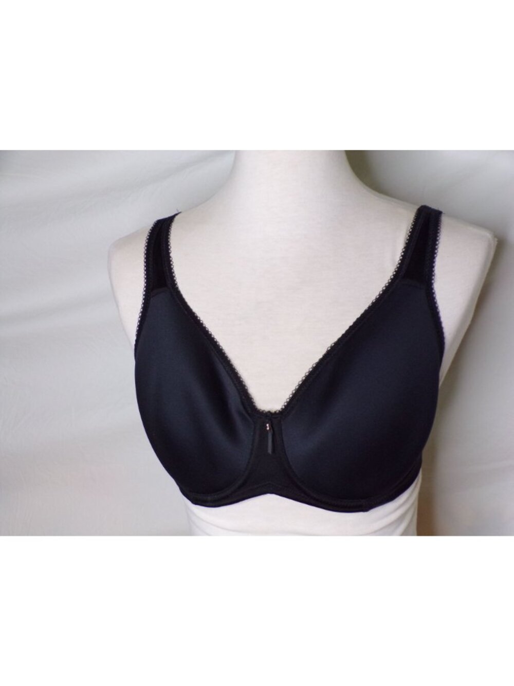 🆕WACOAL Basic Beauty Seamless Spacer Underwire T-Shirt Bra 34DD Black #853192 - Picture 7 of 10